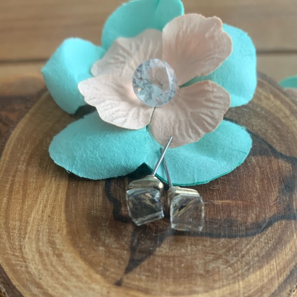 Glass like earrings - Picture 4 of 4